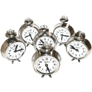 Die große Wecker Produktion - Production Clocks | Zaubertrick