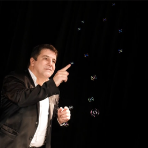 Bubbly von Sonny Fontana | Zaubertrick Der Seifenblasen-Regen aus dem Nichts